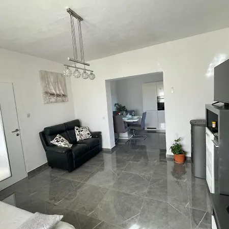 Apartment Oblak Vrsi Exterior photo