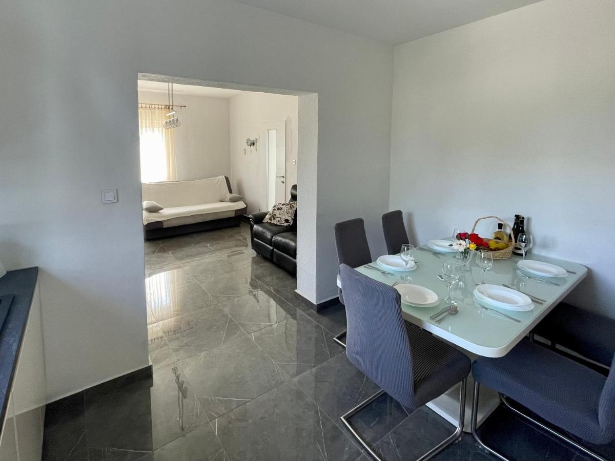 Apartment Oblak Vrsi
